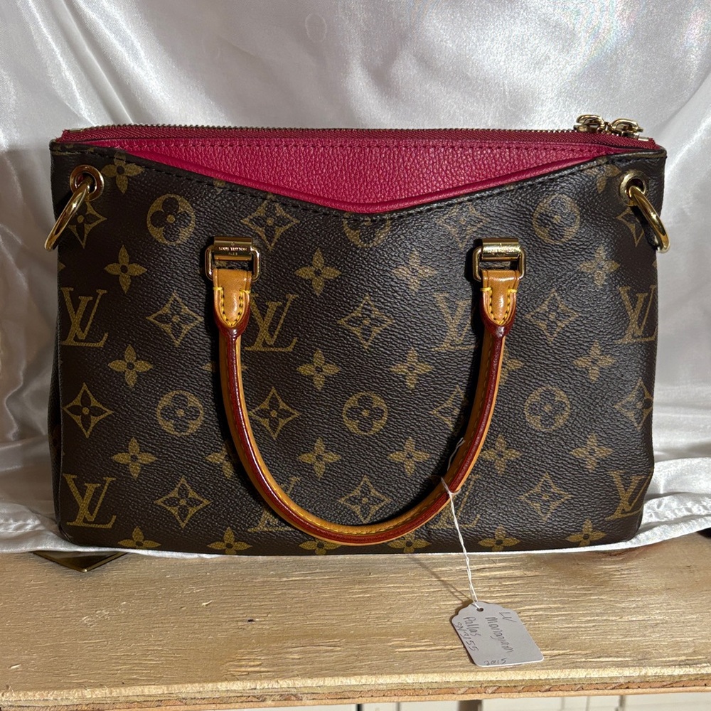 Louis Vuitton Pallas Tote BB Monogram with strap